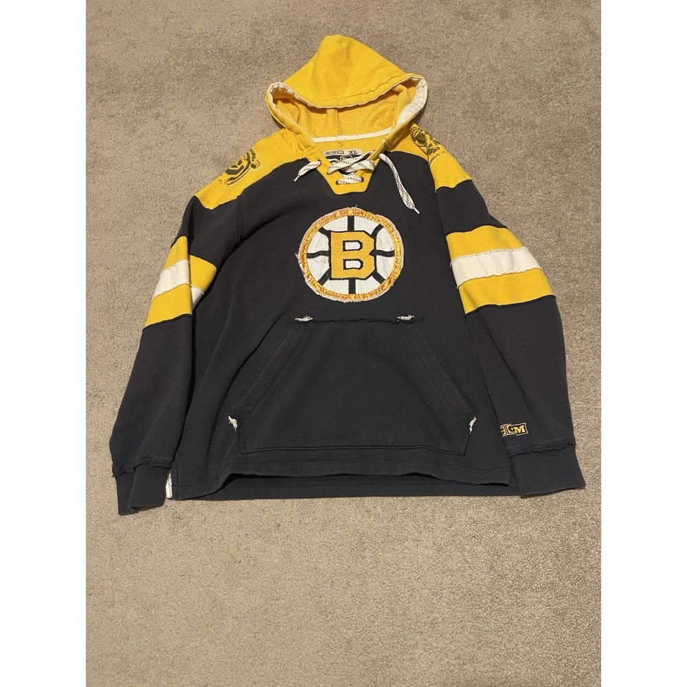 vintage CCM Boston Bruins Team Classic Lace-Up Pullover Hoodie Size 2XL